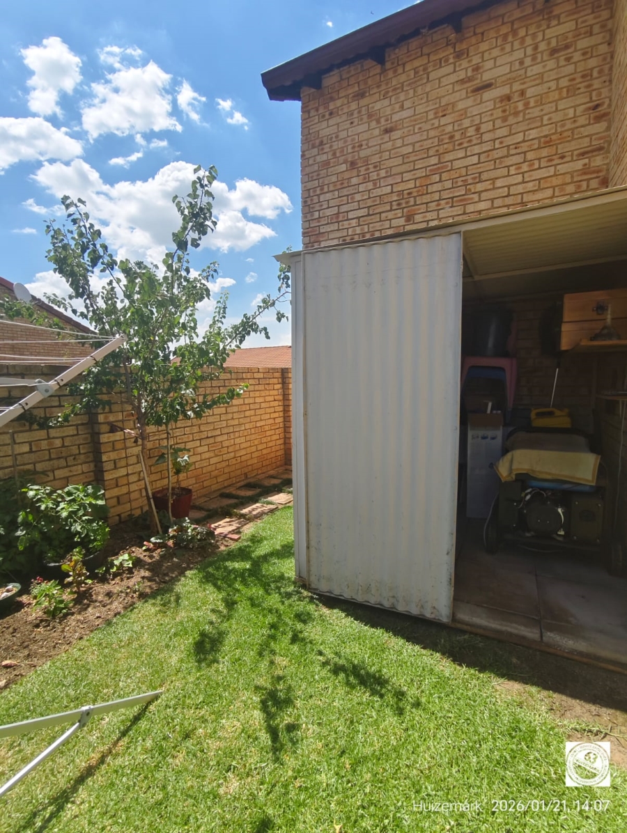 2 Bedroom Property for Sale in Sasolburg Ext 11 Free State
